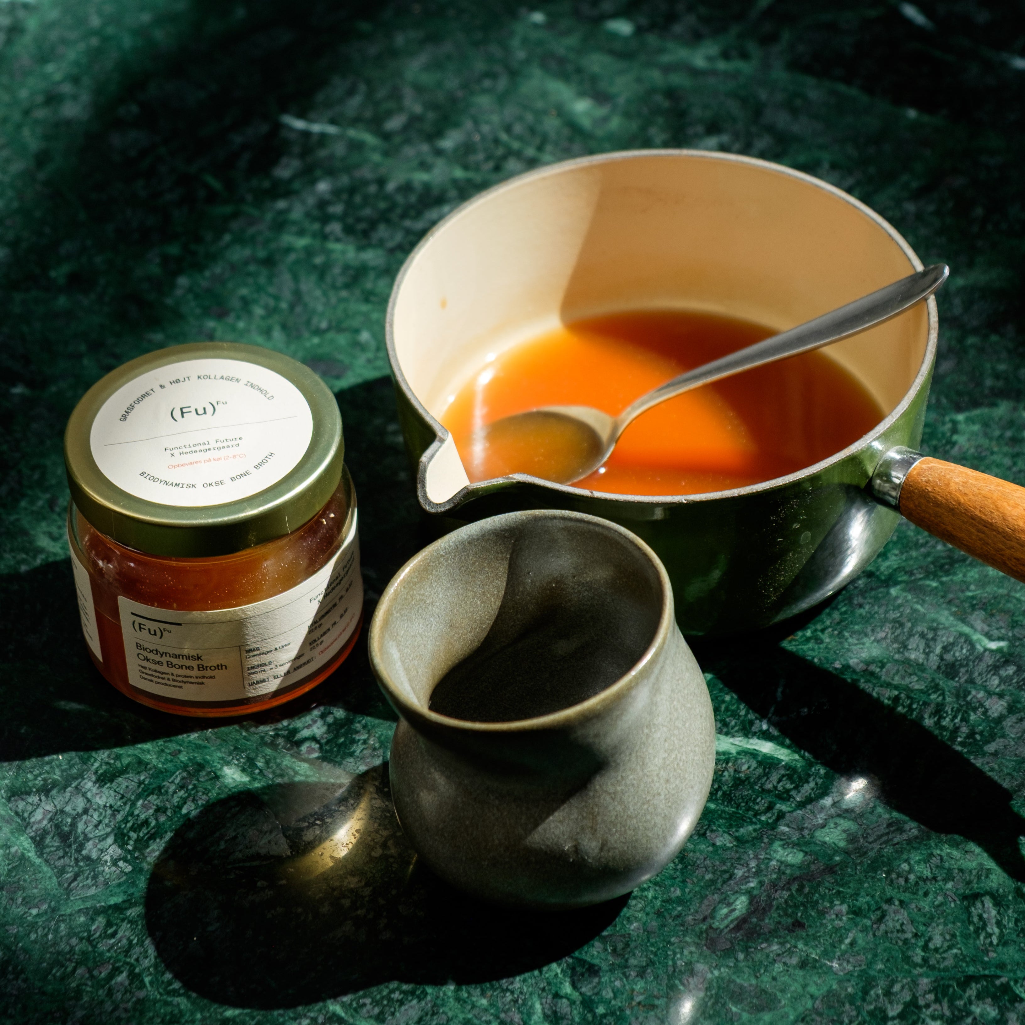 Bio-Rinderknochenbrühe